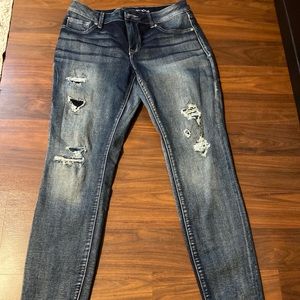 Maurices Distressed Jegging